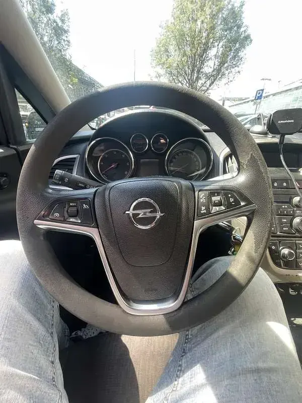 Usata Opel Astra 110 CV (80 kW) 2013 Station wagon