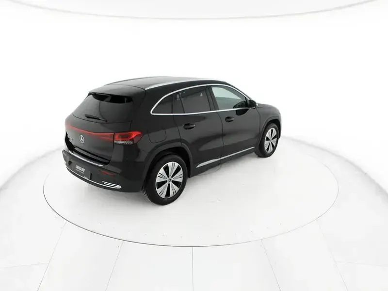 Usata Mercedes EQA250 139 kW (190 CV) 2023 Nero SUV