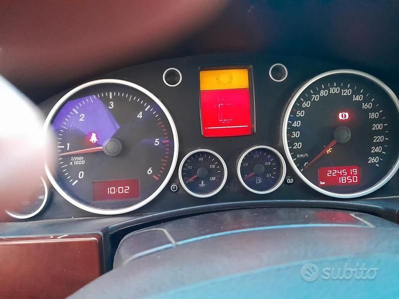 Usata 2005 VW Touareg SUV | 2300 € (Super prezzo) - Immagine 1/4