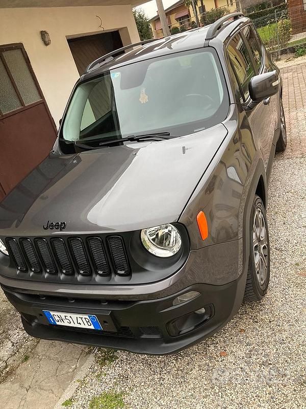 Usata Jeep Renegade 120 CV (88 kW) 2017 Grigio SUV