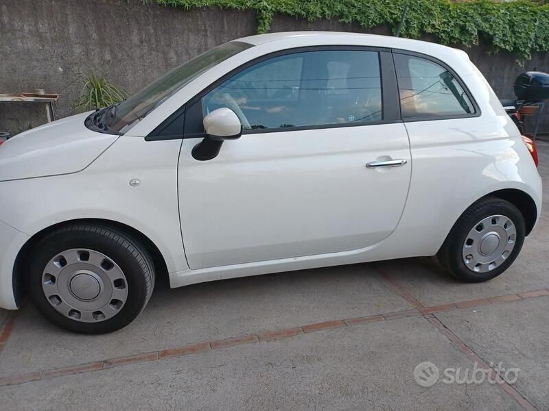 Bianco Usata 2019 Fiat 500 Due volumi | 10.200 € (Buon prezzo) - Immagine 1/4