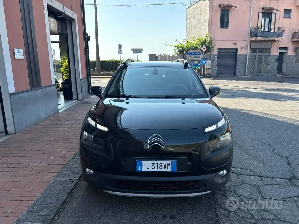 Usata Citroën C4 Cactus Shine 99 CV (72 kW) 2017 Grigio Utilitaria