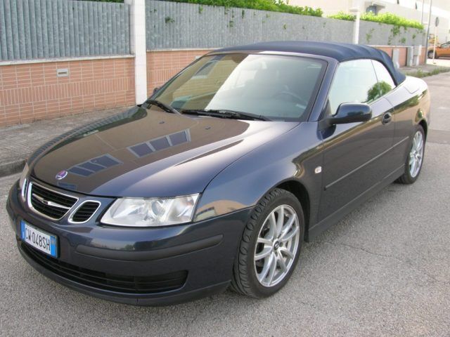 Blu metallizzato Usata 2005 Saab 9-3 Cabriolet Linear Cabrio | 6800 € (Ottimo prezzo) - Immagine 1/4