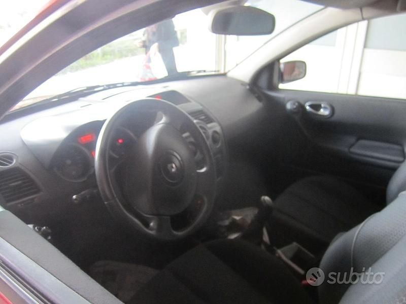 Usata Renault Mégane II 2004 Rosso Berlina