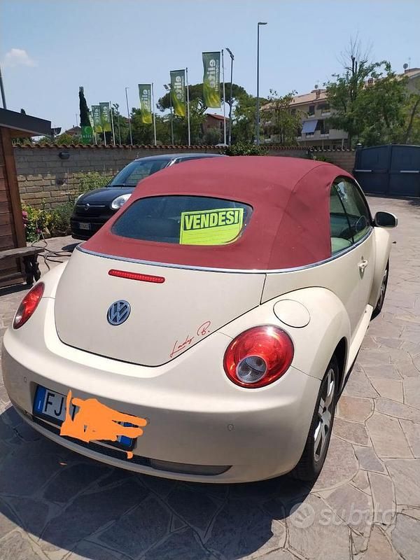Usata VW New Beetle 150 CV (110 kW) 2007 Bianco Utilitaria