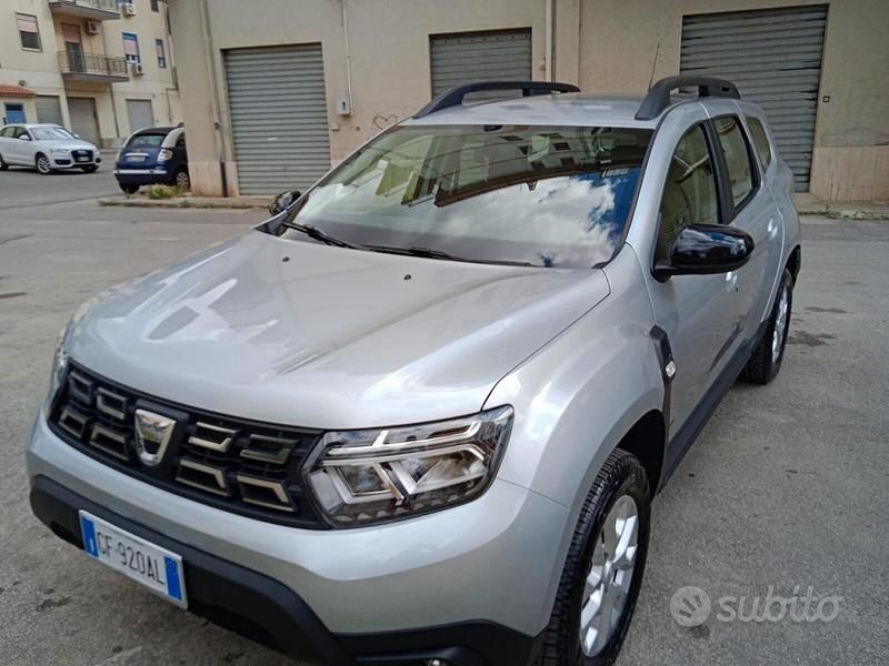 Grigio Usata 2021 Dacia Duster Essentiel SUV | 13.000 € (Ottimo prezzo) - Immagine 1/4