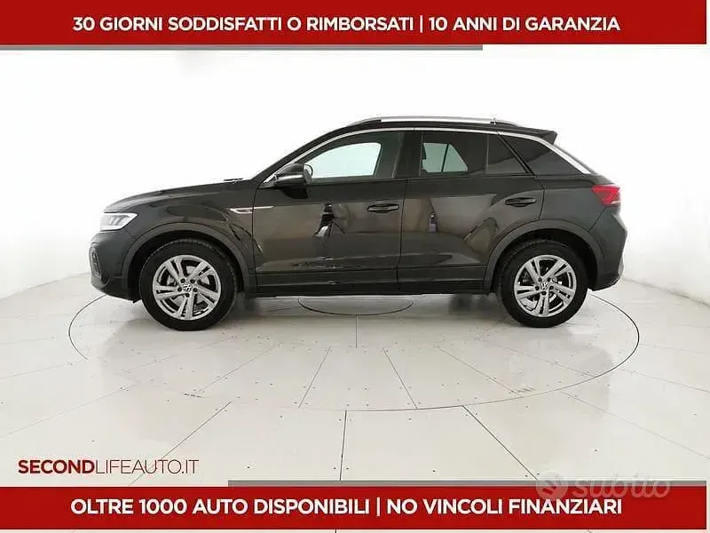 Usata VW T-Roc R-line 150 CV (110 kW) 2023 Nero SUV