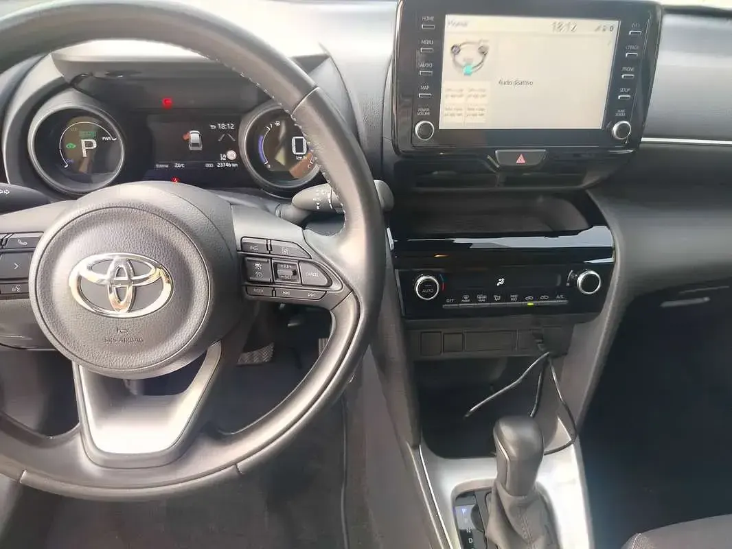 Usata Toyota Yaris Cross Active 92 CV (67 kW) 2024 Bianco SUV