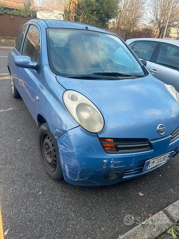 Usata Nissan Micra 65 CV (47 kW) 2004 Blu Utilitaria