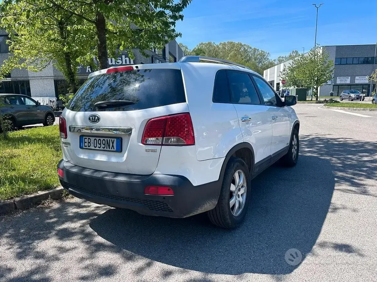Usata Kia Sorento Active 197 CV (144 kW) 2010 Bianco SUV