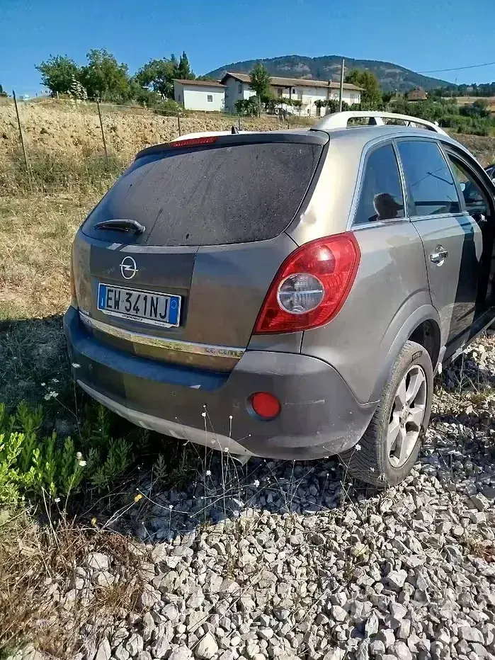 Usata Opel Antara 150 CV (110 kW) 2009 Grigio SUV
