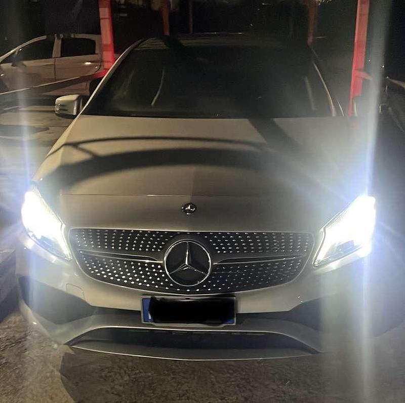 Usata Mercedes A180 Premium 109 CV (80 kW) 2016 Berlina