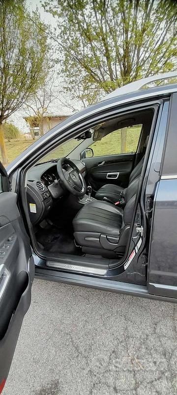 Usata Opel Antara 150 CV (110 kW) 2009 Grigio SUV