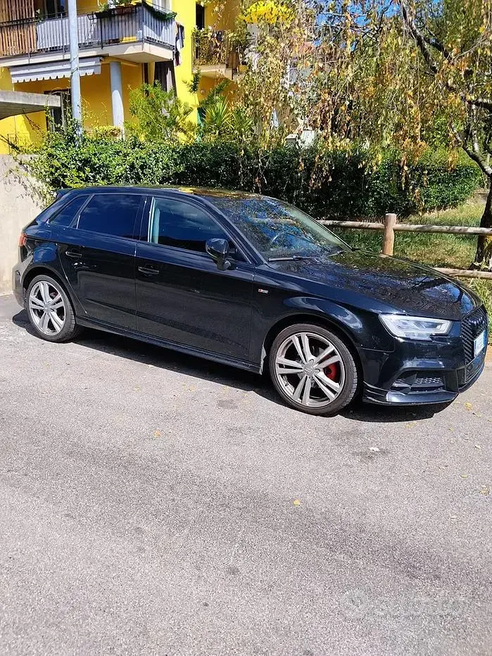 Usata Audi A3 116 CV (85 kW) 2019 Bluazzurro Berlina