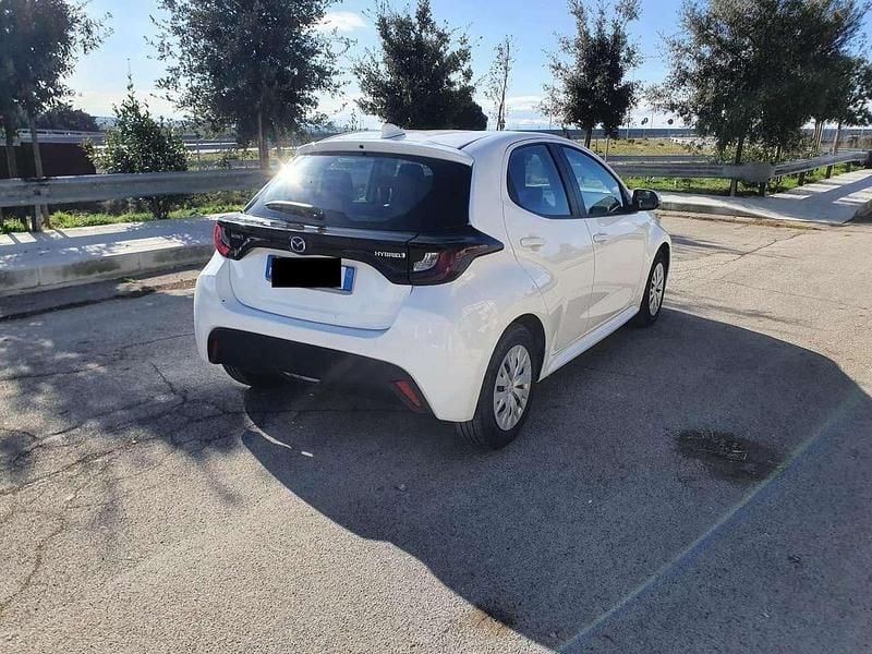 Usata Mazda 2 92 CV (67 kW) 2023 Bianco Utilitaria