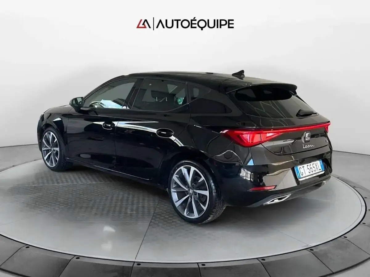 Usata Seat Leon FR 150 CV (110 kW) 2024 Nero Berlina