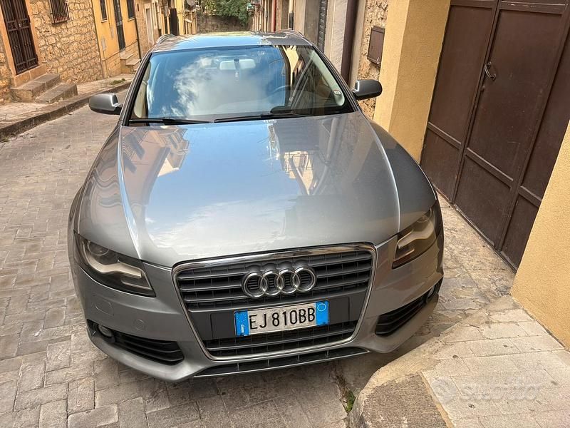 Usata Audi A4 143 CV (105 kW) 2011 Grigio Station wagon
