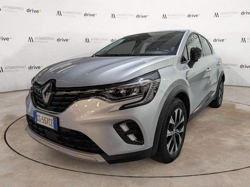 Usata Renault Captur Techno 91 CV (66 kW) 2024 Argento SUV