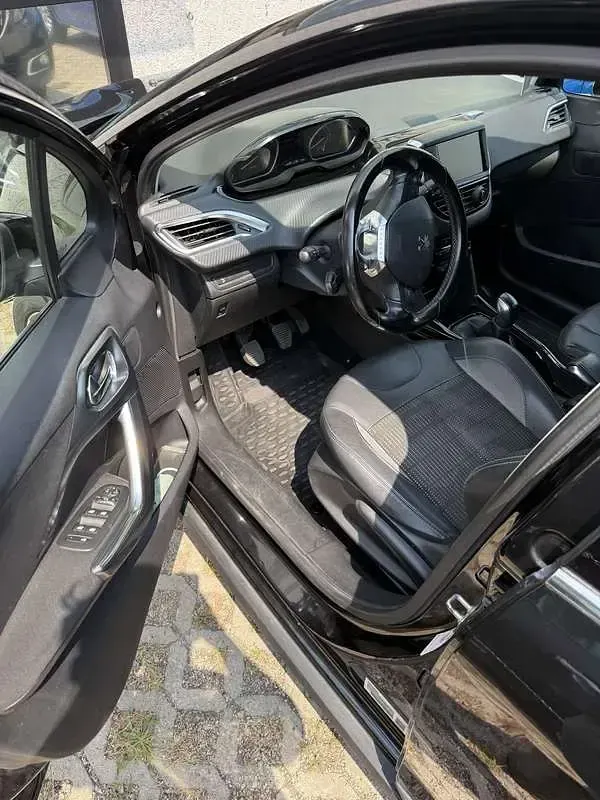 Usata Peugeot 2008 Allure 99 CV (72 kW) 2017 SUV