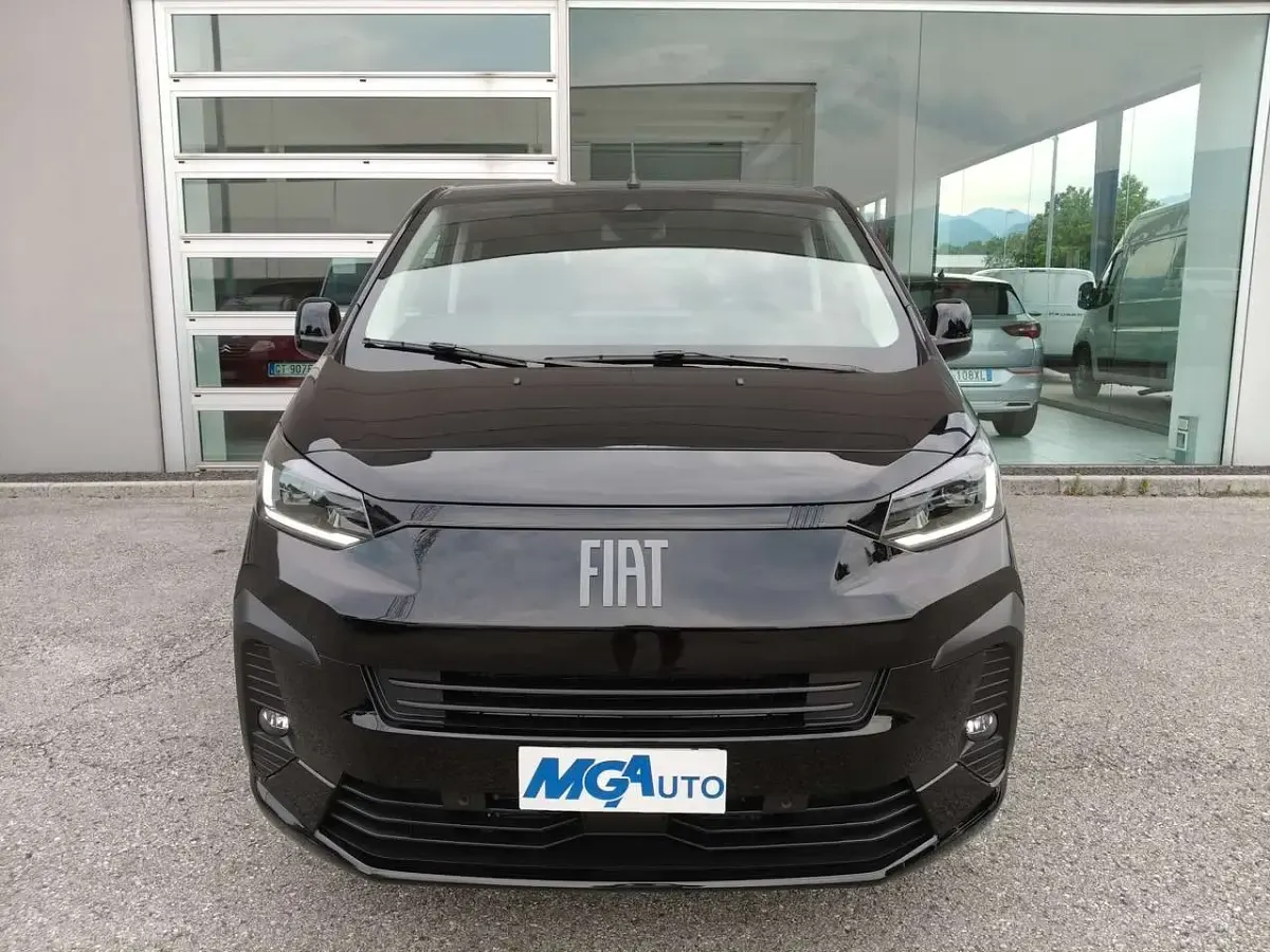 Nuova Fiat E-Ulysse 100 kW (136 CV) 2025 Nero Monovolume
