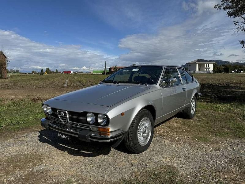 Usata Alfa Romeo GTV 121 CV (88 kW) 1978 Coupé