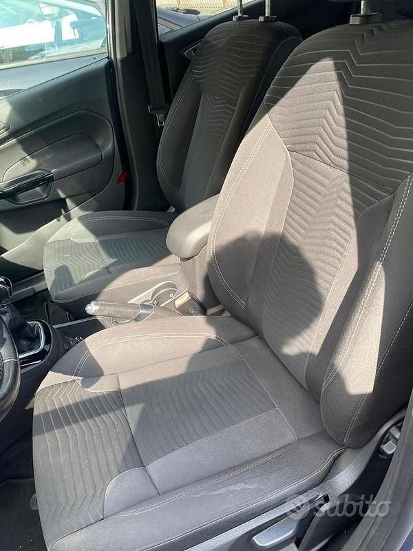 Begagnad Ford Fiesta 71 HK (52 kW) 2013 Halvkombi