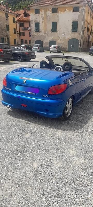 Usata Peugeot 206 CC 109 CV (80 kW) 2002 Blu Cabrio