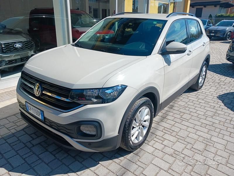 Usata VW T-Cross Style 110 CV (80 kW) 2023 Beige SUV