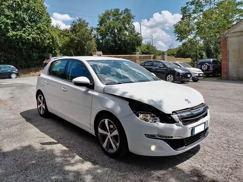 Usata Peugeot 308 100 CV (73 kW) 2017 Bianco Berlina