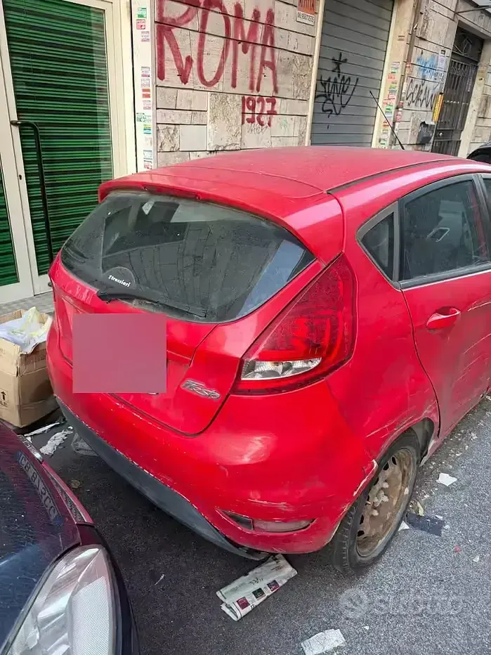 Usata Ford Fiesta 96 CV (70 kW) 2009 Rosso Berlina