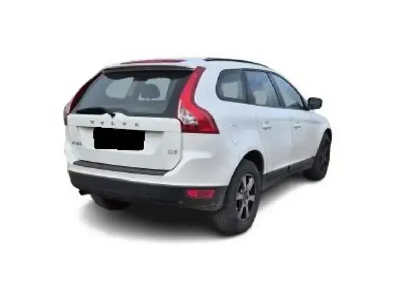Usata Volvo XC60 Kinetic 136 CV (100 kW) 2013 Bianco SUV