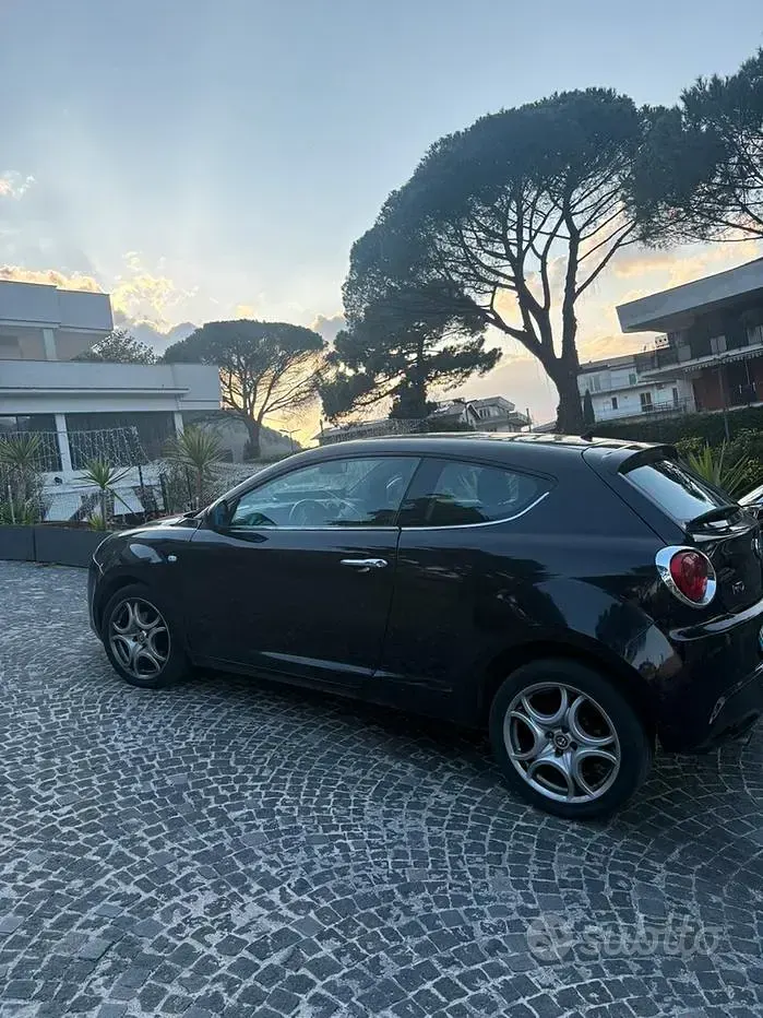 Usata Alfa Romeo MiTo 120 CV (88 kW) 2012 Nero Utilitaria
