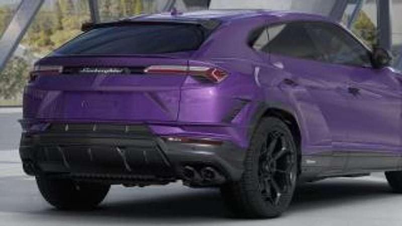 Usata Lamborghini Urus 666 CV (489 kW) 2022 Viola metallizzato SUV