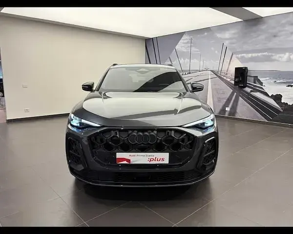Usata Audi Q5 Edition .1 204 CV (150 kW) 2025 Grigio daytona perla SUV