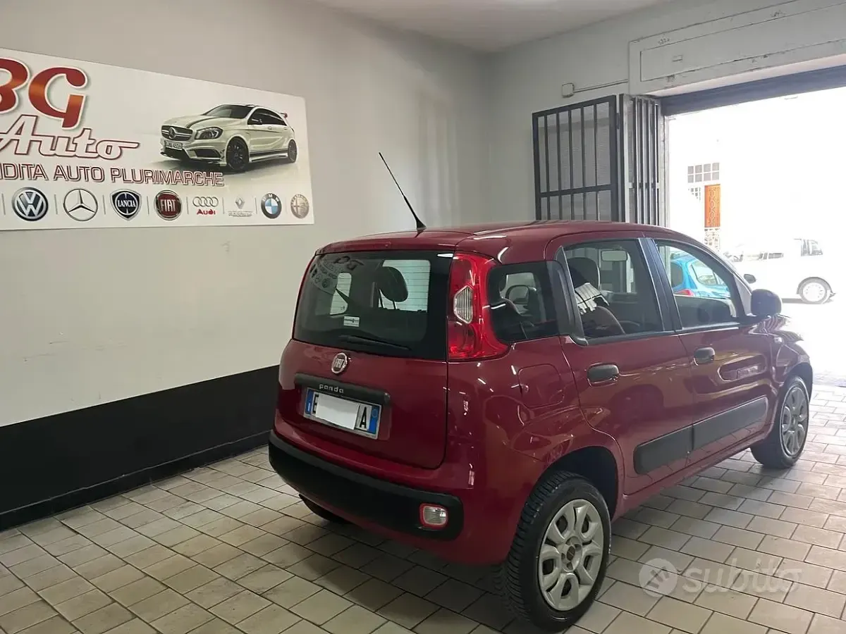 Usata Fiat Panda Easy 80 CV (58 kW) 2015 Rosso Utilitaria