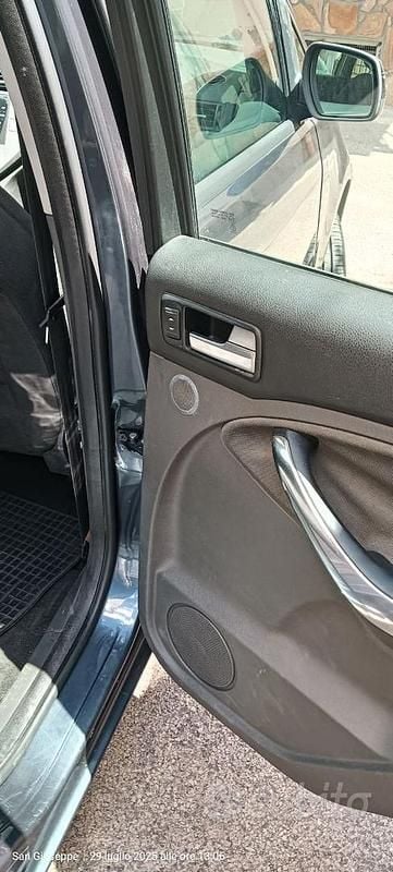 Grigio Usata 2010 Ford C-MAX Monovolume | 1000 € (Super prezzo) - Immagine 1/4