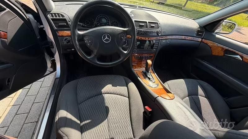 Occasion Mercedes E280 Elegance 231 ch (169 kW) 2005 Gris Berline