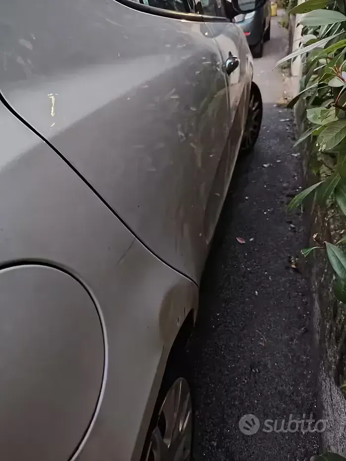 Usata Lancia Ypsilon 69 CV (50 kW) 2012 Bianco Utilitaria
