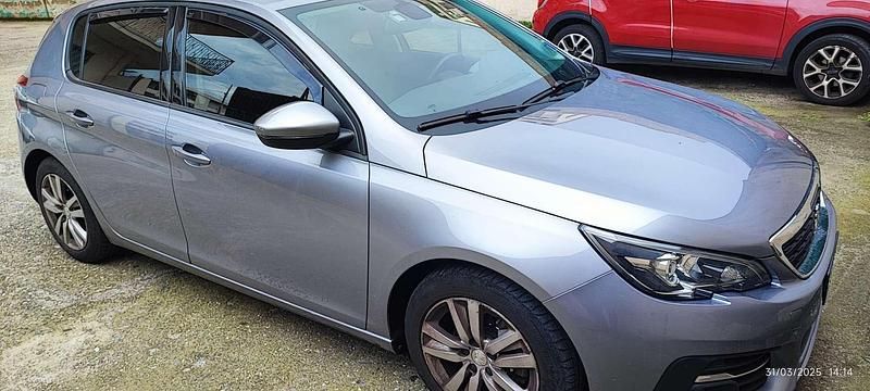 Usata Peugeot 308 Business-Line 120 CV (88 kW) 2018 Grigio Berlina