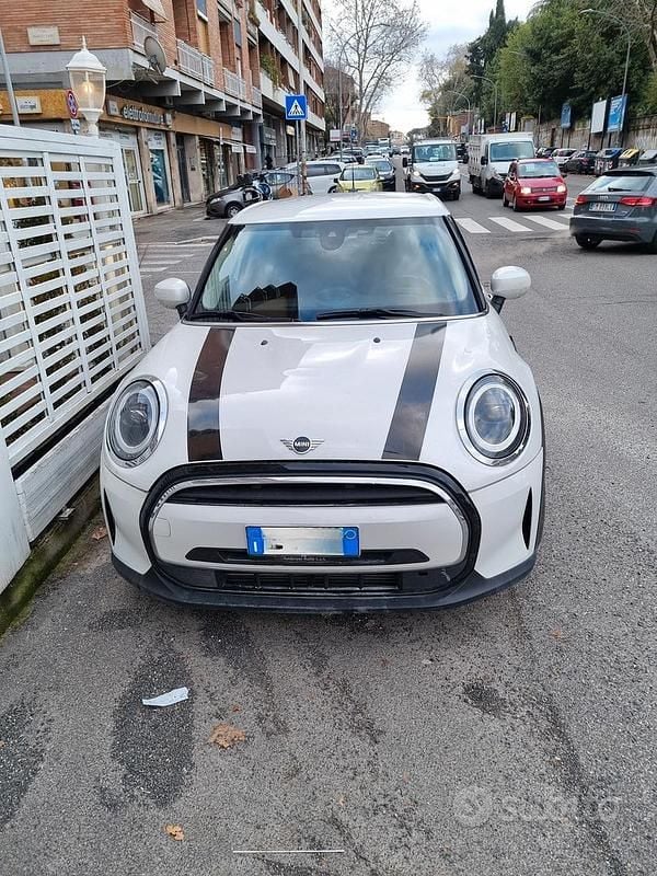 Bianco Usata 2023 Mini Cooper Utilitaria | 21.500 € (Super prezzo) - Immagine 1/4