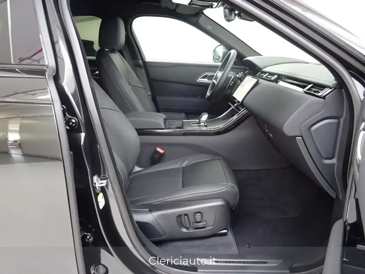 Nuova Land Rover Range Rover Velar 204 CV (150 kW) 2026 Nero SUV