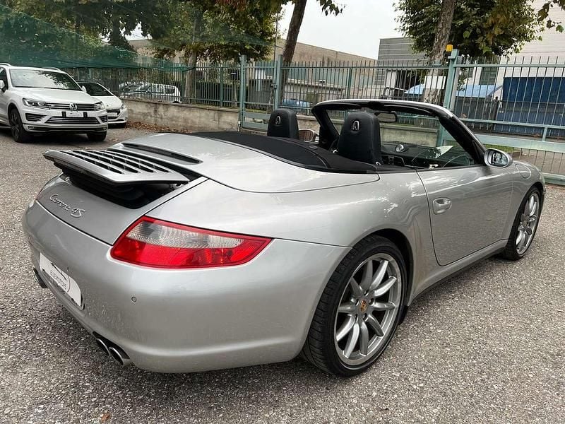 Usata Porsche 997 355 CV (261 kW) 2006 Argento Cabrio