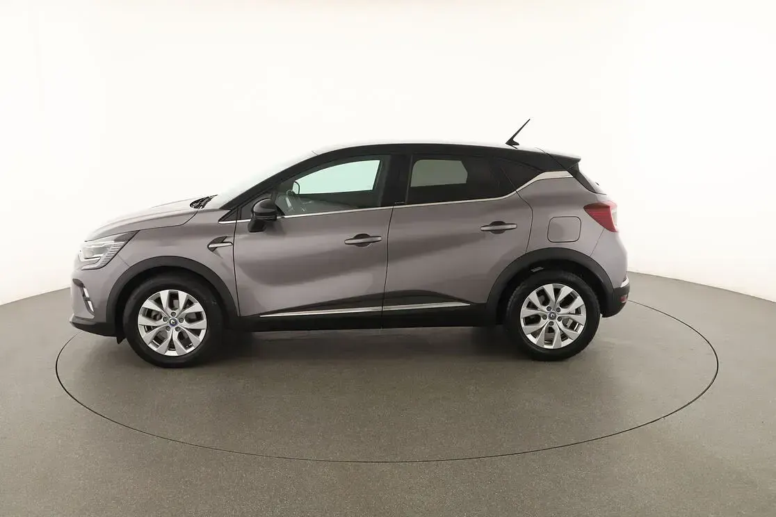 Usata Renault Captur Intens 158 CV (116 kW) 2021 Grigio SUV