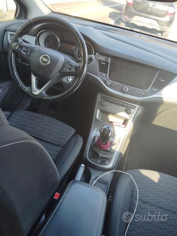 Usata Opel Astra 115 CV (84 kW) 2019 Grigio Station wagon