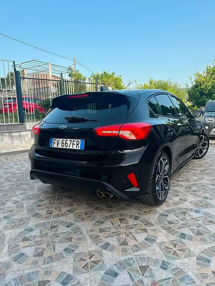 Usata Ford Focus ST-Line 150 CV (110 kW) 2019 Nero Berlina