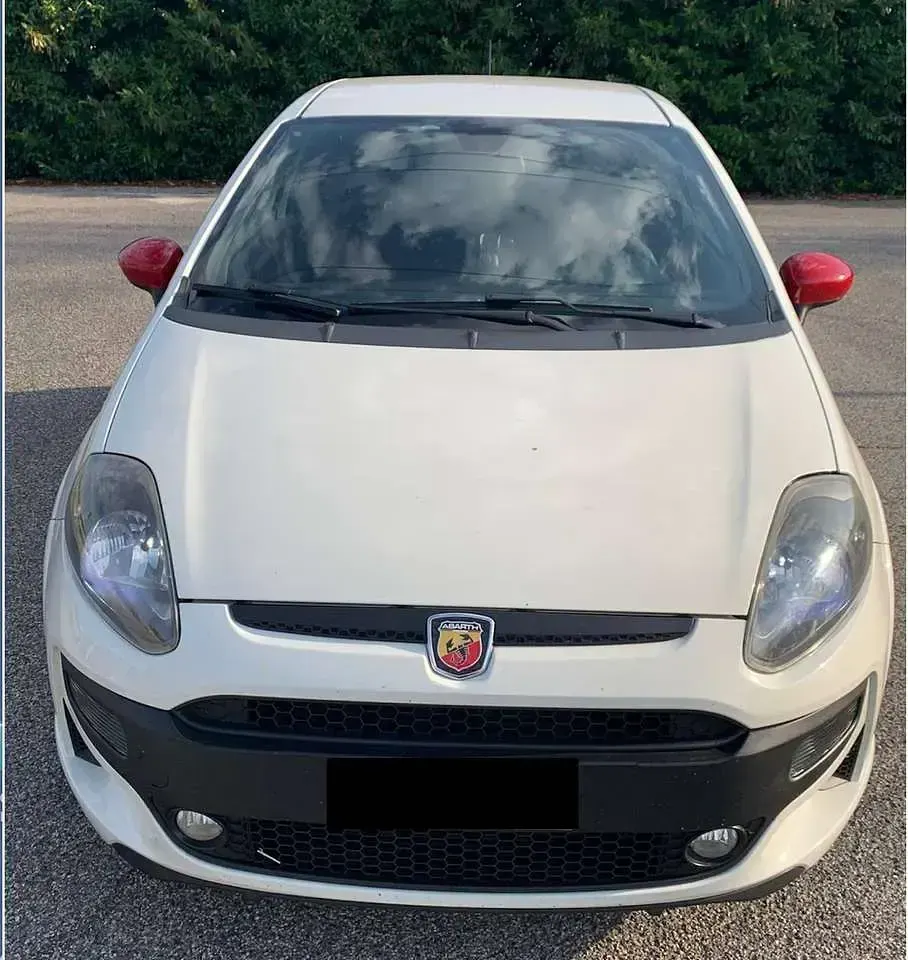Usata Abarth Punto Evo 163 CV (119 kW) 2011 Bianco ghiaccio Utilitaria