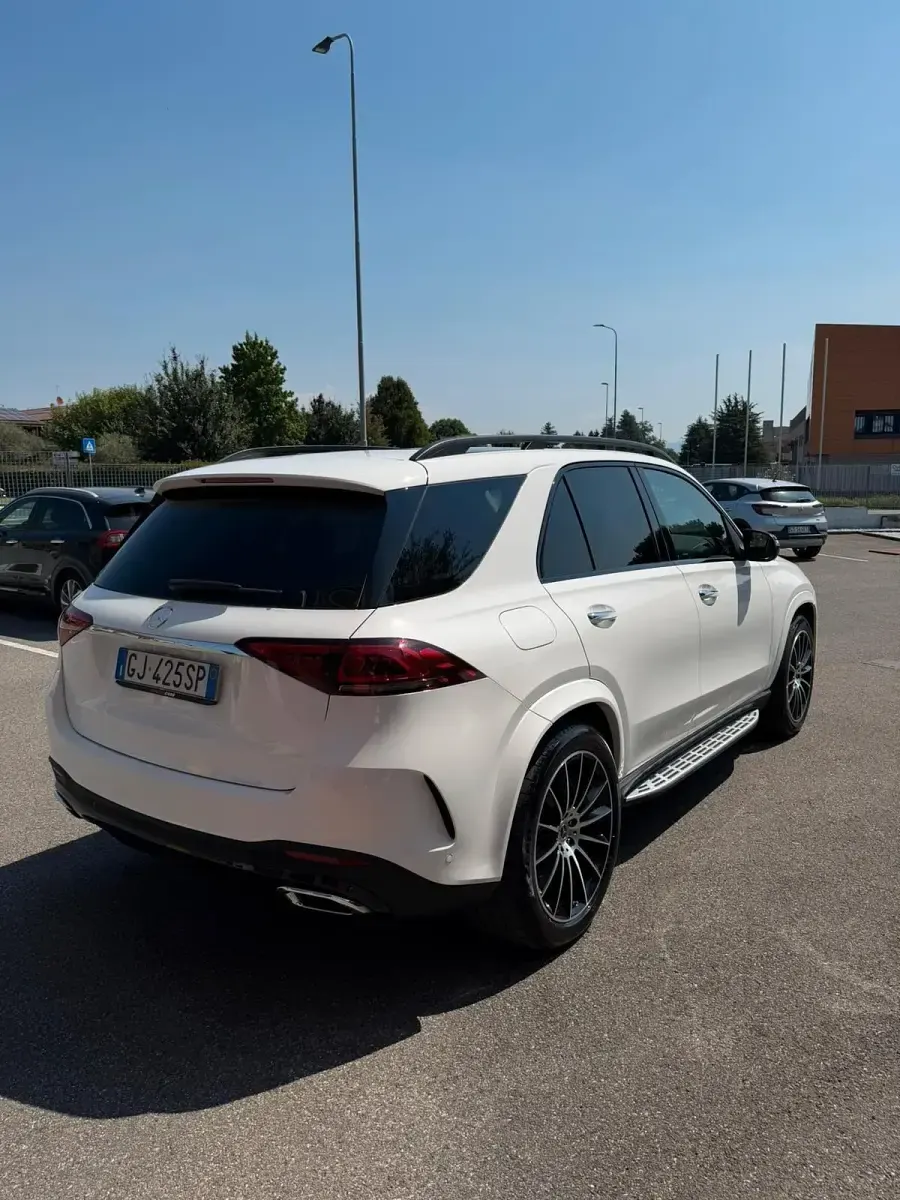 Usata Mercedes GLE300 Premium Plus 272 CV (200 kW) 2022 Bianco SUV