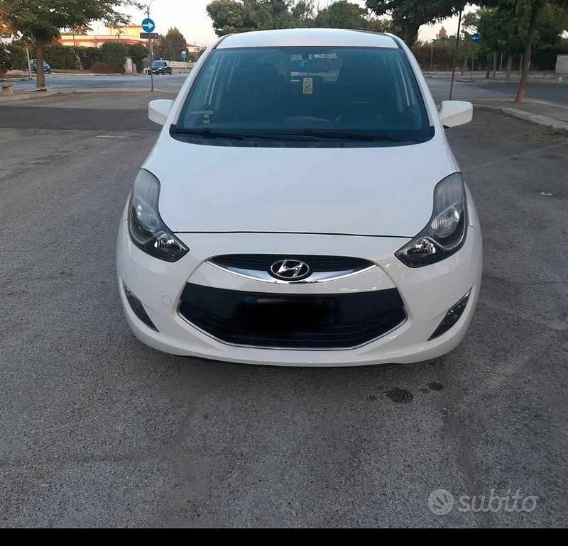 Usata Hyundai ix20 90 CV (66 kW) 2014 Bianco Utilitaria