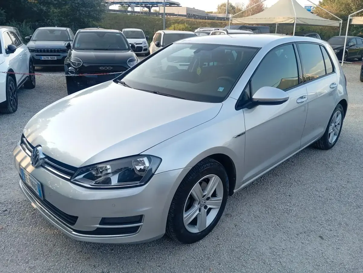 Usata VW Golf VII 110 CV (80 kW) 2015 Argento Berlina