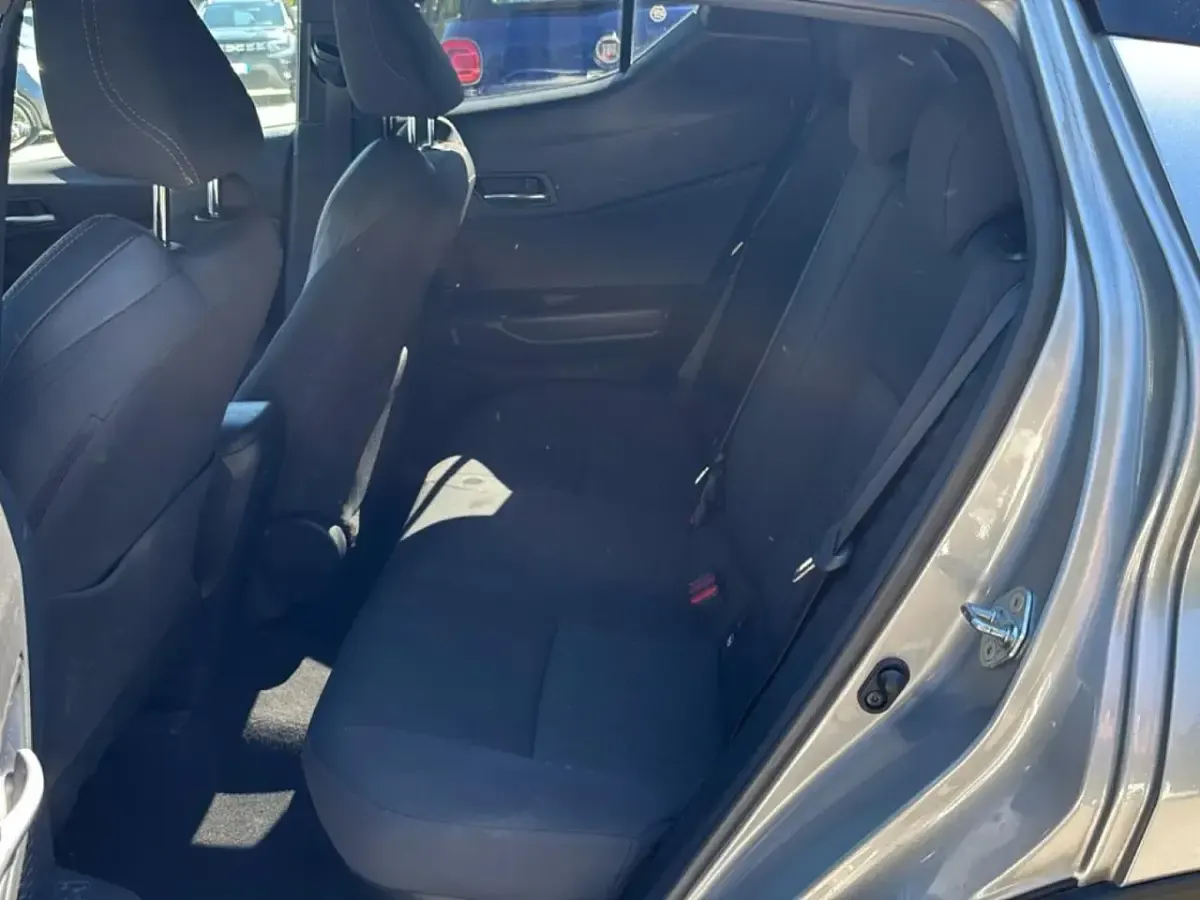 Usata Toyota C-HR Trend 122 CV (89 kW) 2022 Grigio SUV
